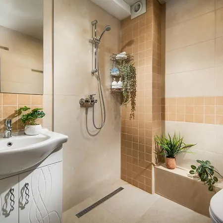 Appartement New, Modern And Convenient